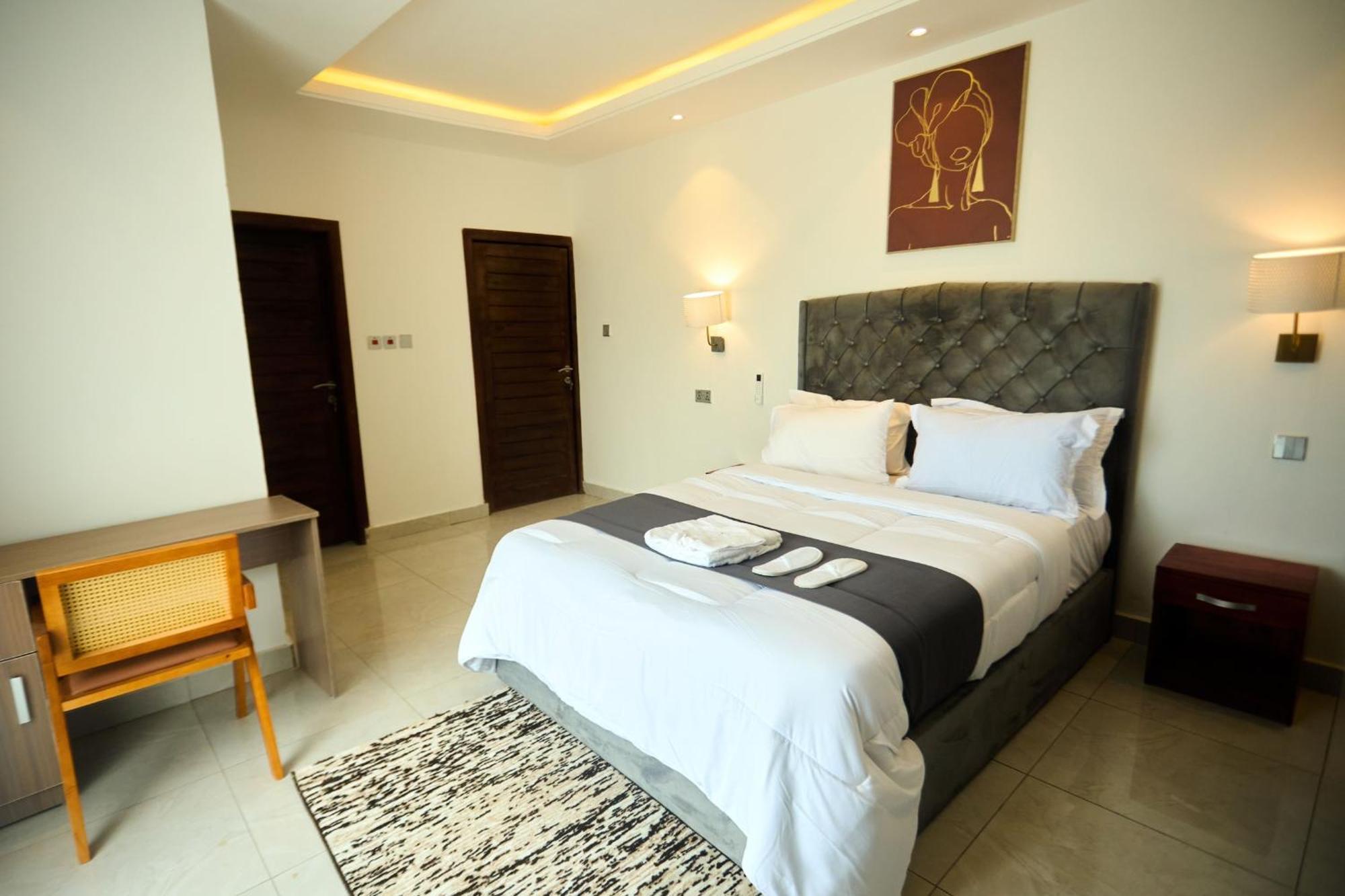 Aiden Homes And Apartments Koforidua Exterior foto