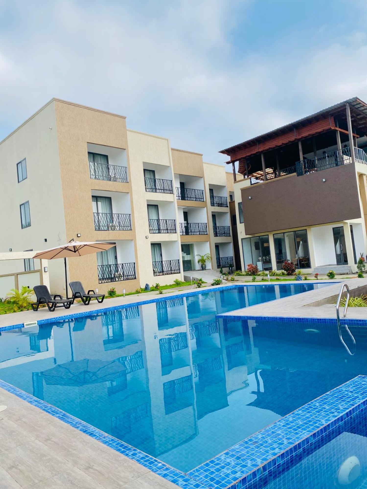 Aiden Homes And Apartments Koforidua Exterior foto