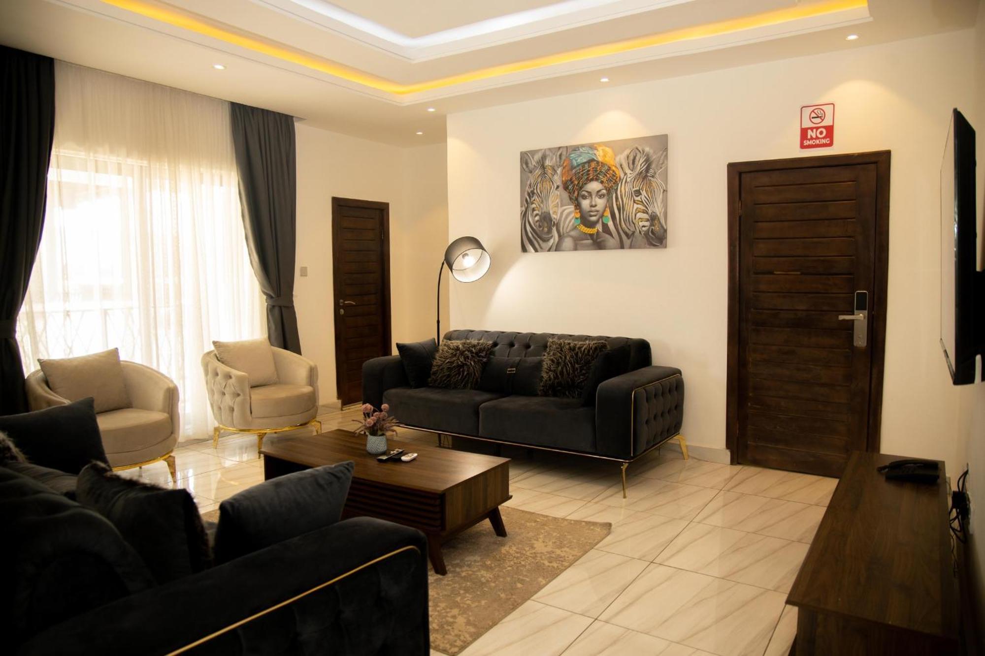 Aiden Homes And Apartments Koforidua Exterior foto